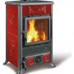 Nordica ROSSELLA R1 BII Stufa a legna aria calda convezione naturale 9 kw - bordeaux liberty rivestimento in maiolica